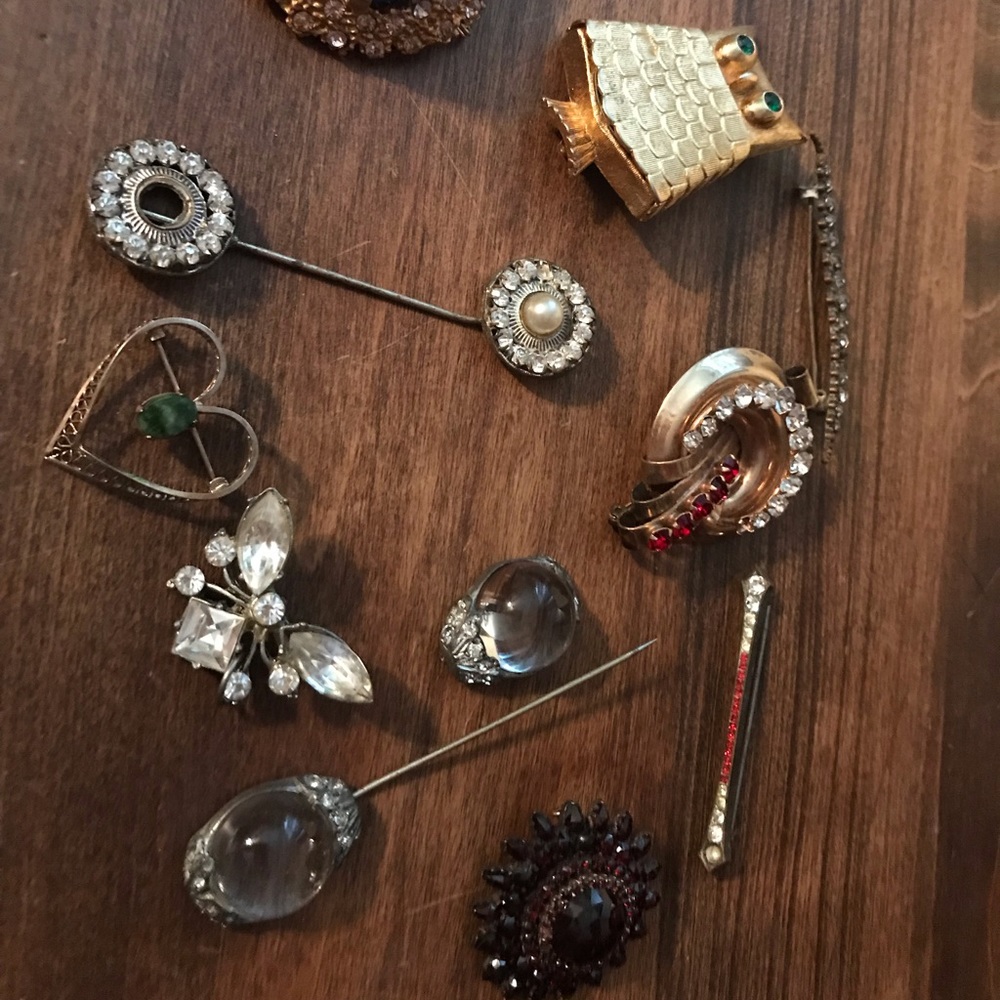 Vintage brooches and pins